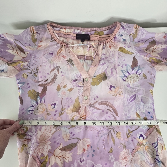 Hale Bob 100% Silk 3/4 Sleeve Floral Blouse Crochet Details Semi Sheer Keyhole - Picture 10 of 14